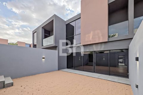 2 غرف نوم تاون هاوس في Tilal City, الإمارات العربية المتحدة رقم 67124 1