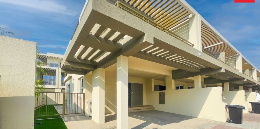 Townhouse de 3 dormitorios  No. 134068