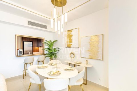 Apartment de 2 dormitorios en Boulevard Point, UAE No. 202779 6