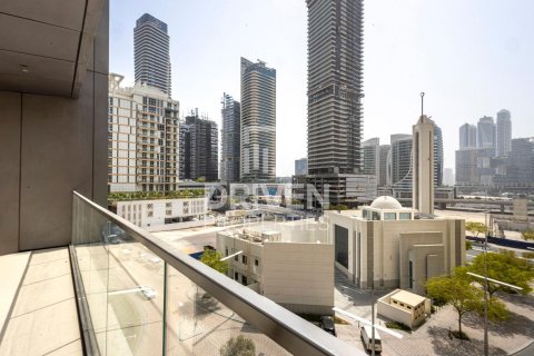 Apartment de 2 dormitorios en Boulevard Point, UAE No. 202779 16