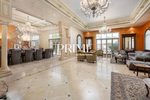 7 bedrooms Villa in Dubai, UAE No. 63618 3