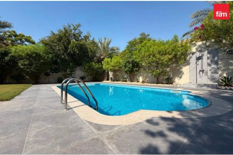 4 bedrooms Villa in Jumeirah Park, UAE No. 188272 3