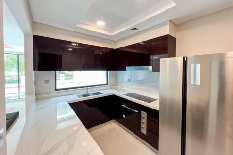 6 bedrooms Townhouse in DAMAC Hills (Akoya by DAMAC), UAE No. 163062 9