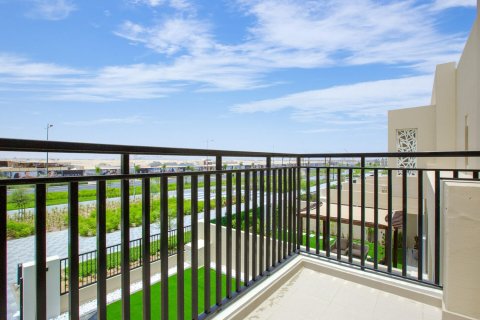 Townhouse de 3 dormitorios en Town Square, UAE No. 163059 23