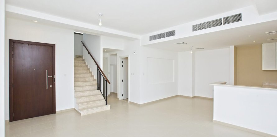 Townhouse de 3 dormitorios en Town Square, UAE No. 163059