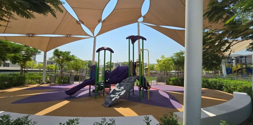 4 غرف نوم تاون هاوس رقم 123481