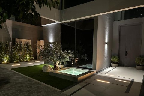 4 bedrooms Villa in Tilal City, UAE No. 199761 11