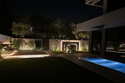 4 bedrooms Villa in Tilal City, UAE No. 199761 10