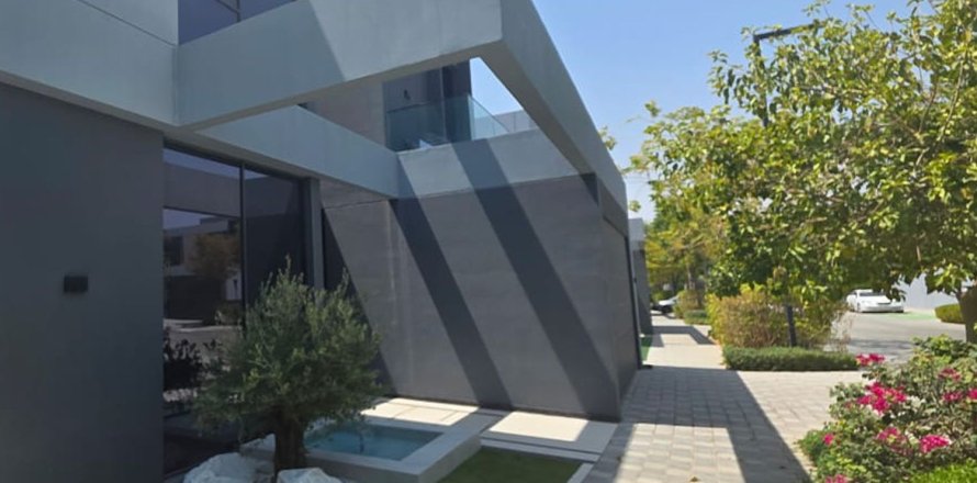 4 bedrooms Villa in Tilal City, UAE No. 199761