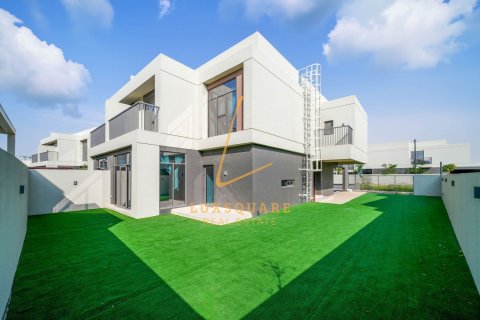 4 bedrooms Villa in The Pulse, UAE No. 148437