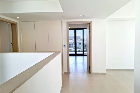 Villa de 4 dormitorios en Jebel Ali, UAE No. 162751 18