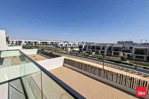 Villa de 4 dormitorios en Jebel Ali, UAE No. 162751 5