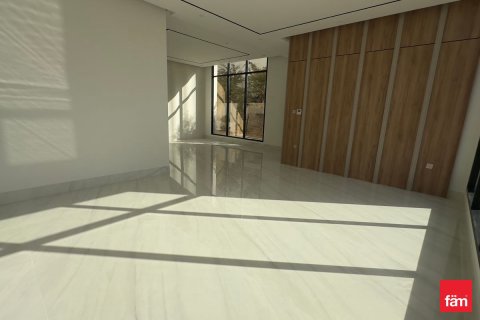 6 bedrooms Villa in Dubai, UAE No. 143407 4