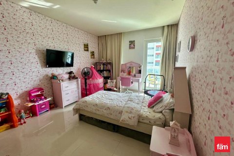 3 bedrooms Apartment in Dubai, UAE No. 143408 7