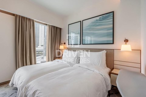 Apartment de 2 dormitorios en Address Harbour Point, UAE No. 192629 9