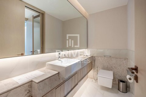Apartment de 2 dormitorios en Address Harbour Point, UAE No. 192629 15