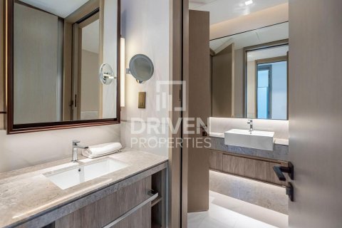 Apartment de 2 dormitorios en Address Harbour Point, UAE No. 192629 16
