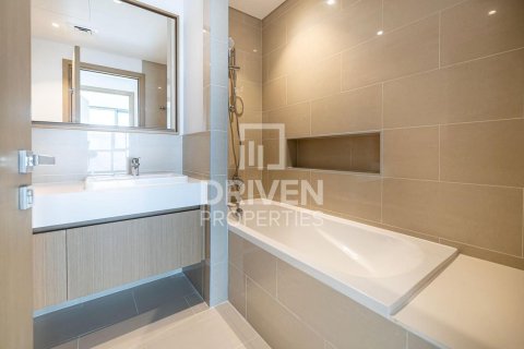 Квартира с 3 спальнями в Creekside 18, ОАЭ №192626 10