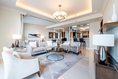Квартира с 3 спальнями в The Address Residence Fountain Views, ОАЭ №192625 3