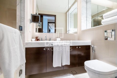 Квартира с 3 спальнями в The Address Residence Fountain Views, ОАЭ №192625 22