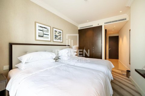 Квартира с 3 спальнями в The Address Residence Fountain Views, ОАЭ №192625 10