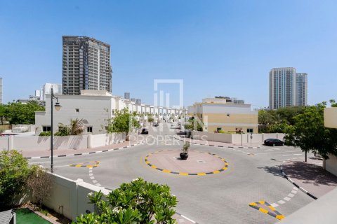 Villa de 4 dormitorios en Jumeirah Village Circle, UAE No. 84601 4