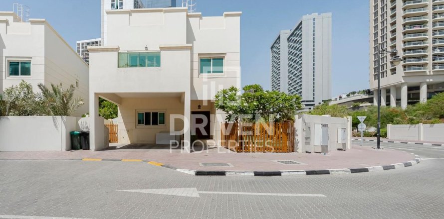 Villa de 4 dormitorios en Jumeirah Village Circle, UAE No. 84601