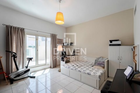 Villa de 4 dormitorios en Jumeirah Village Circle, UAE No. 84601 8