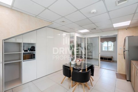 Villa de 4 dormitorios en Jumeirah Village Circle, UAE No. 84601 17
