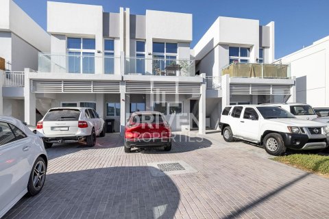 1 غرف نوم تاون هاوس في داماك هيلز (أكويا باي داماك), الإمارات العربية المتحدة رقم 84603 6