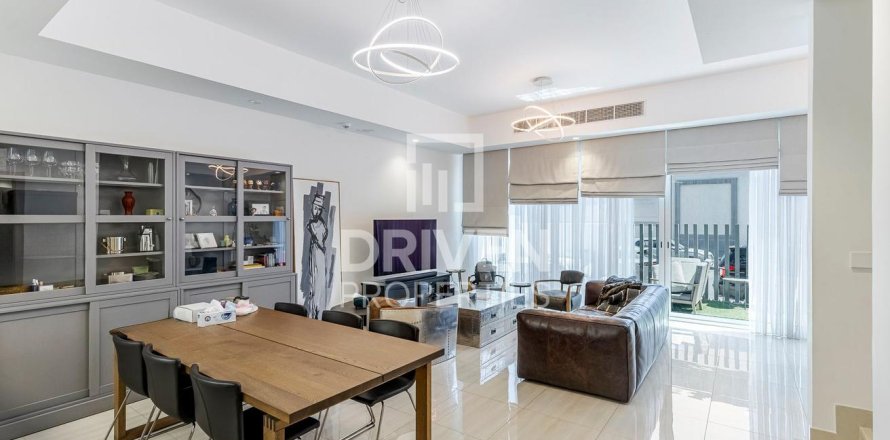 4 bedrooms Townhouse in Dubai Sports City, UAE No. 84600