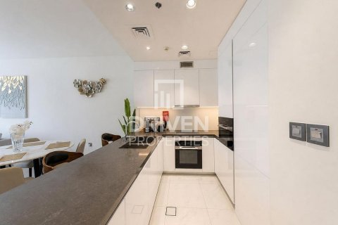 Apartment de 2 dormitorios en District One, UAE No. 204031 16