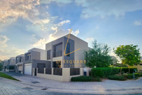 5 غرفة نوم  فيلا في Sidra Villas, الإمارات العربية المتحدة رقم 136837 24