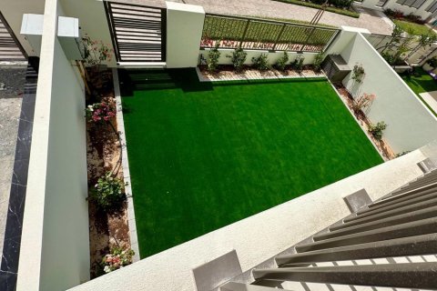 3 bedrooms Apartment in Town Square, UAE No. 147471 8