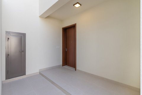 3 bedrooms Apartment in Town Square, UAE No. 147471 29