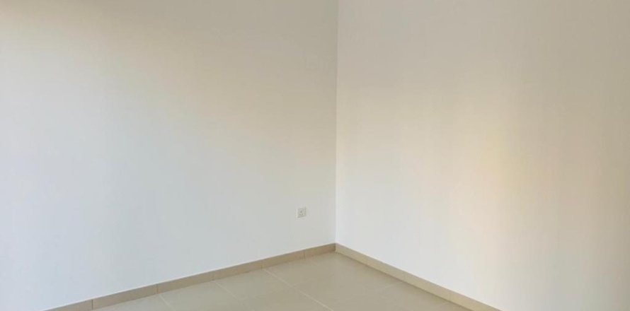 2 bedrooms Apartment in Zahra Breeze Apartments, UAE No. 147472