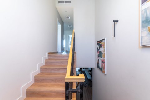 3 bedrooms Townhouse in Dubai, UAE No. 148503 11