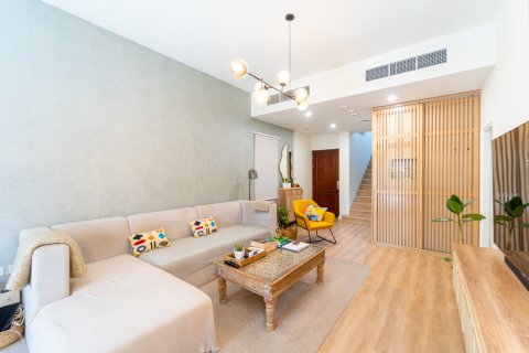 3 bedrooms Townhouse in Dubai, UAE No. 148503 6