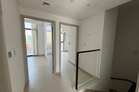 3 bedrooms Townhouse in Dubai, UAE No. 148502 9