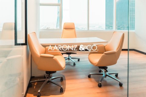 368m² Office in Jumeirah Lake Towers, UAE No. 132740 15