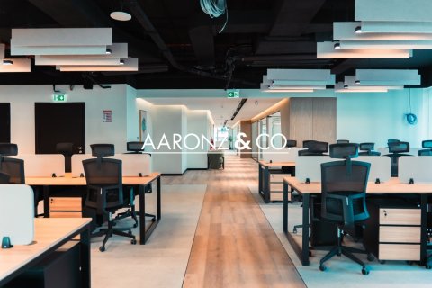 368m² Office in Jumeirah Lake Towers, UAE No. 132740 14