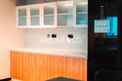 368m² Office in Jumeirah Lake Towers, UAE No. 132740 21