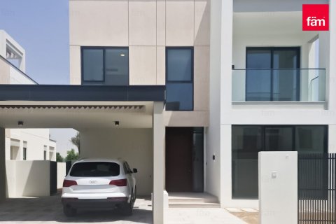 Villa de 4 dormitorios  No. 105523 10