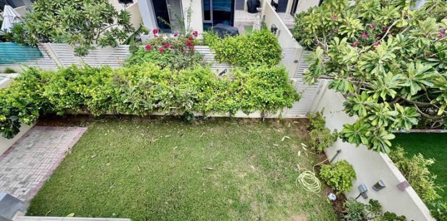 Villa de 4 dormitorios en Dubai Hills Estate, UAE No. 149162