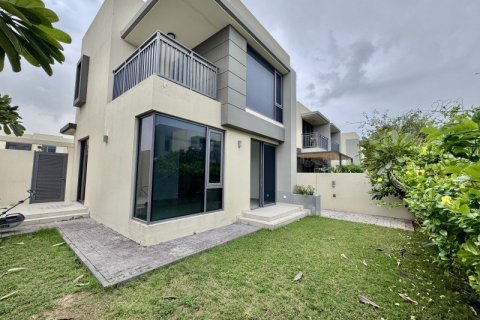 Villa de 4 dormitorios en Dubai Hills Estate, UAE No. 149162 3