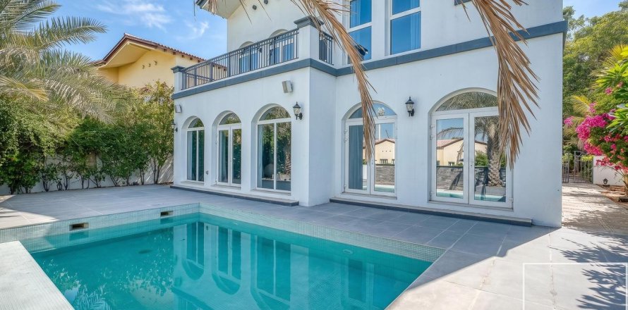 4 bedrooms Villa in Jumeirah Golf Estates, UAE No. 194308