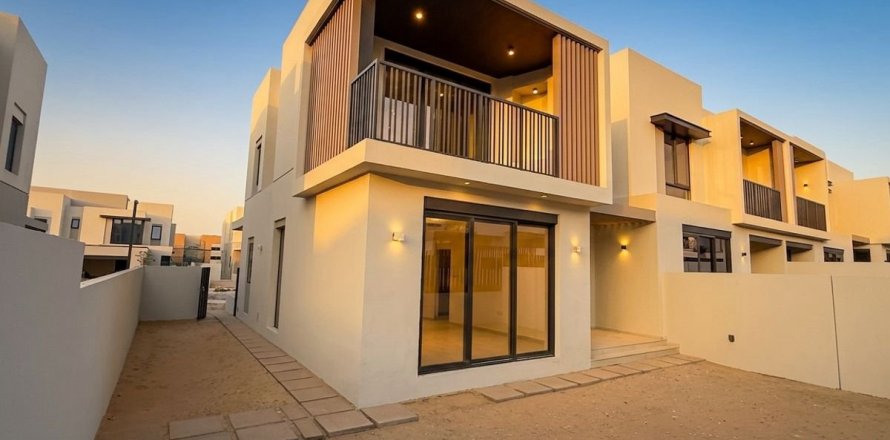 Townhouse de 4 dormitorios en Jebel Ali, UAE No. 163843