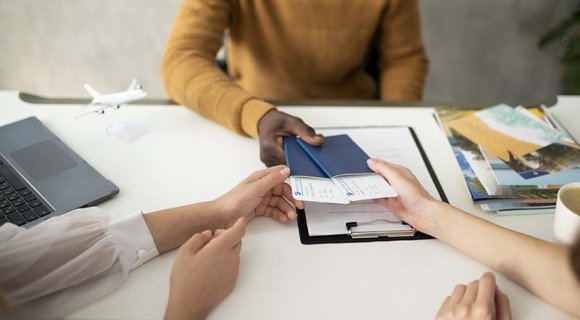 Obtaining a residence permit in Oman - 2025