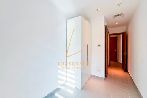 2 bedrooms Apartment in Al Wasl, UAE No. 198881 4