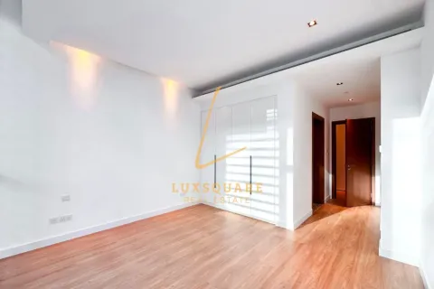 3 bedrooms Apartment in Al Wasl, UAE No. 198877 11